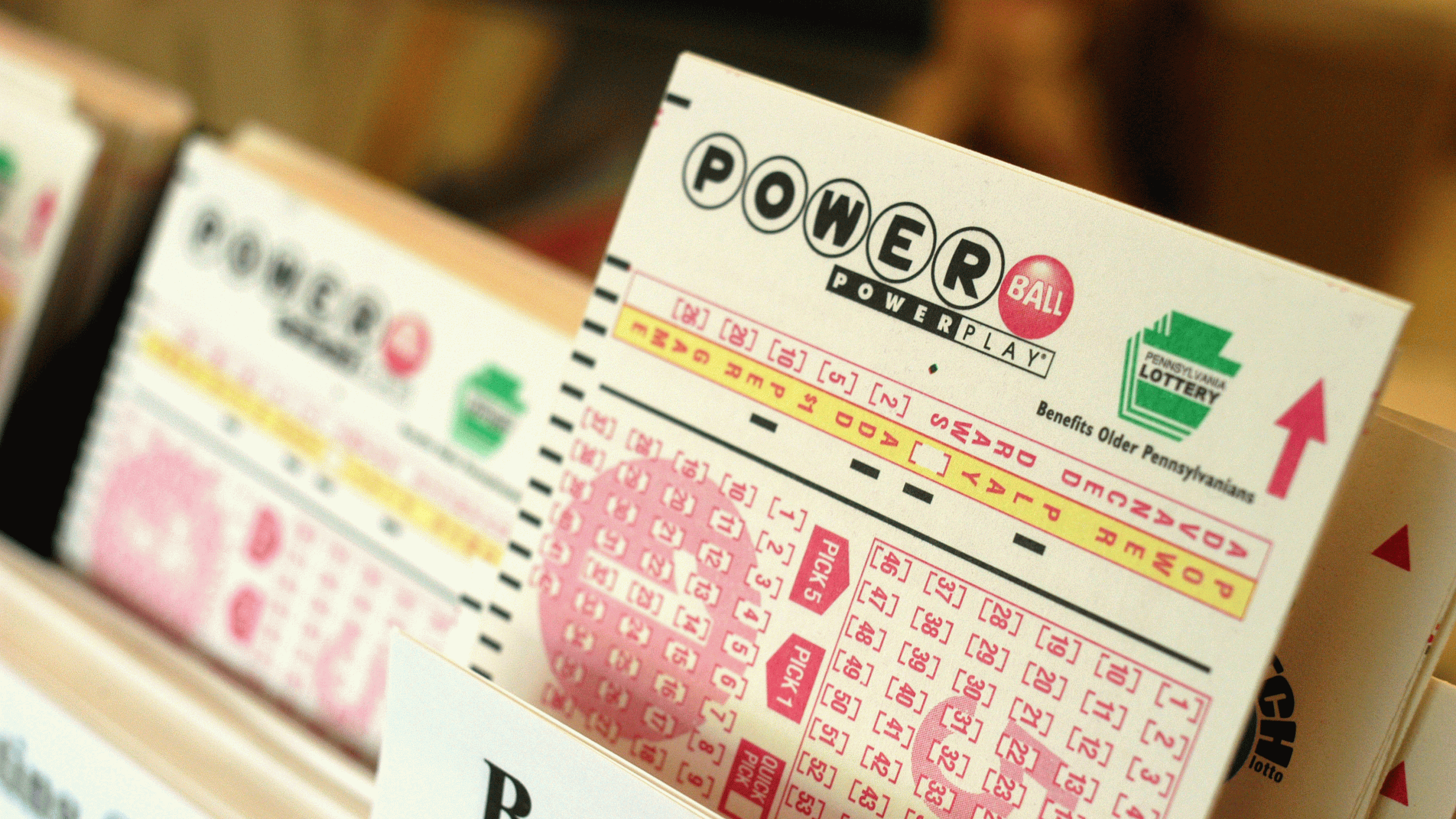 Arkansas winner claims $1.8B Powerball jackpot, chooses cash option