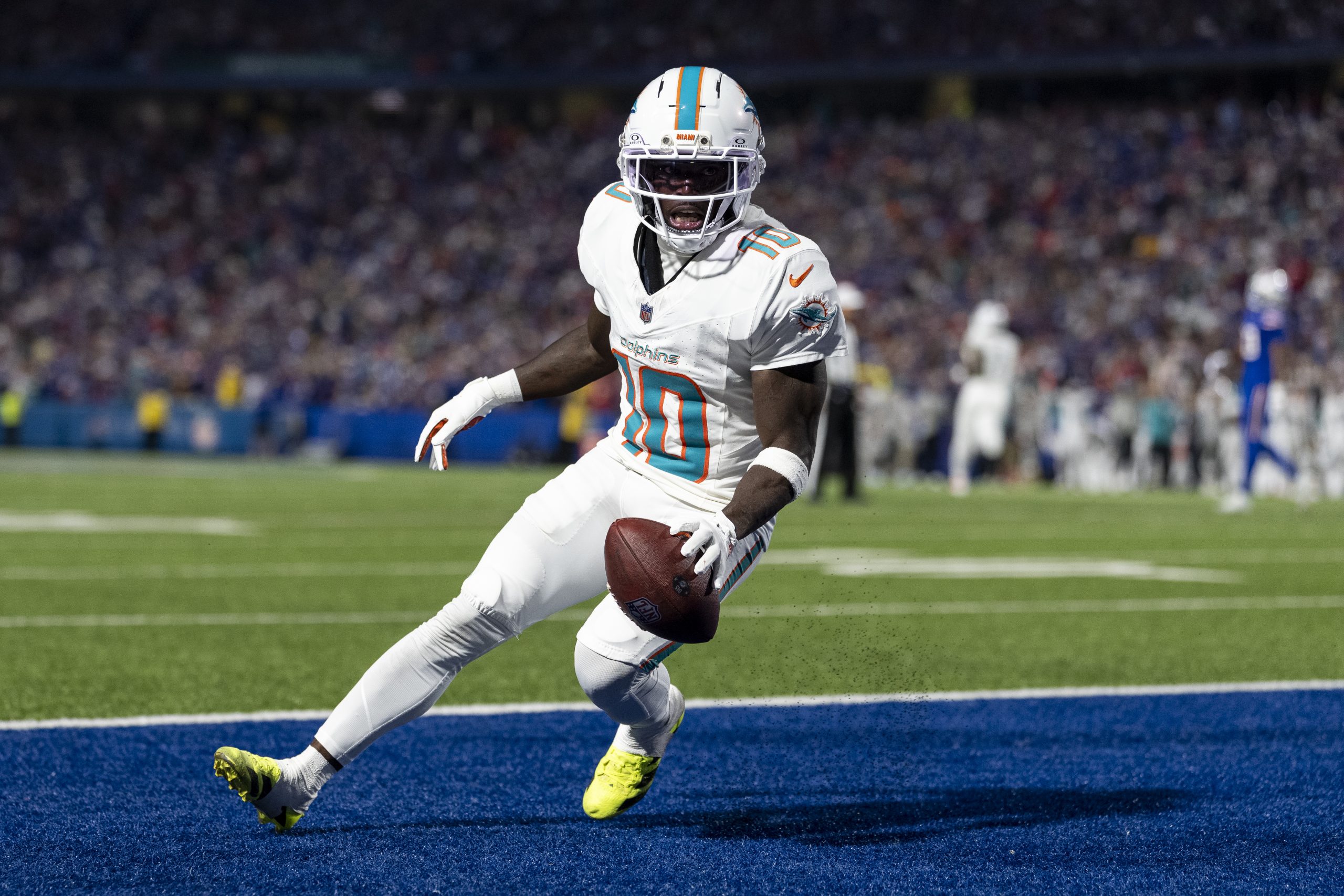 FanDuel MNF Promo Code: Bet $5, Get $300 if Your Team Wins in Jets vs. Dolphins