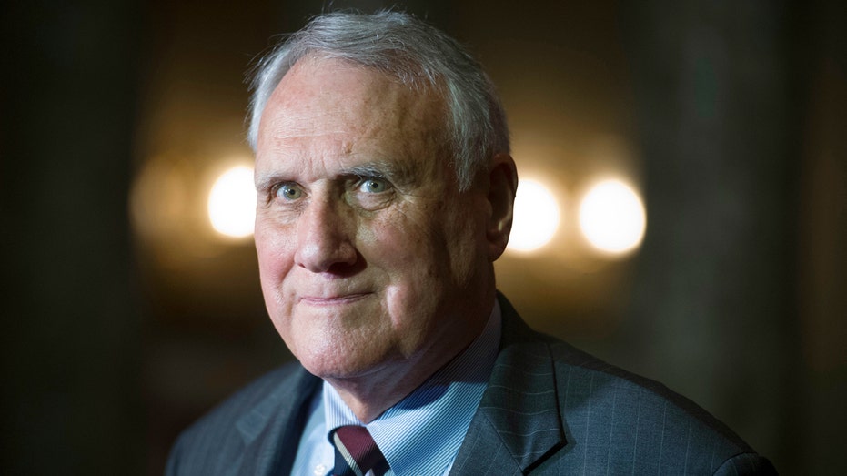 Former GOP Sen. Jon Kyl announces dementia diagnosis, steps away from public life