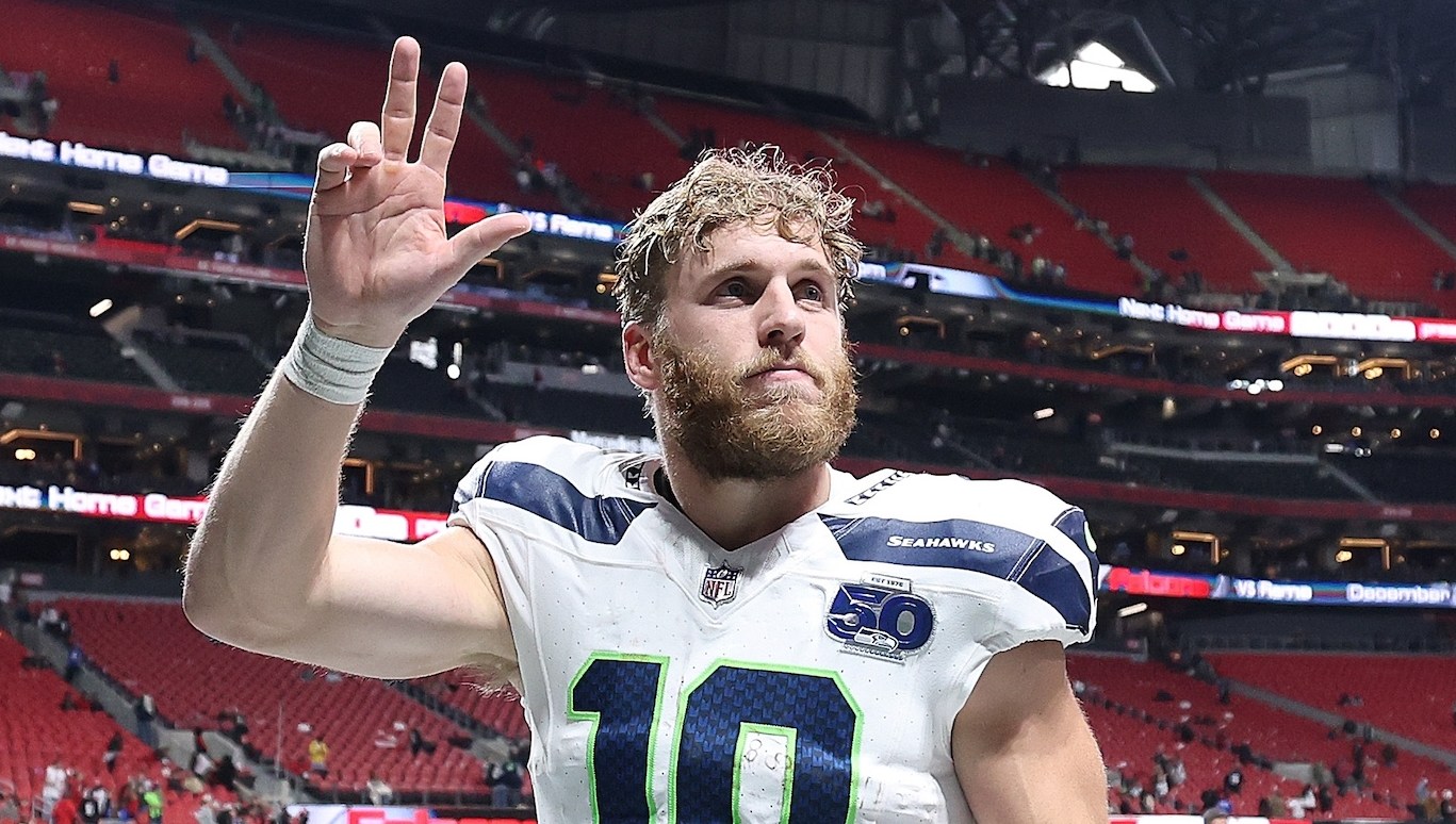 Seahawks Star Cooper Kupp Expertly Trolls Patriots at Super Bowl Parade