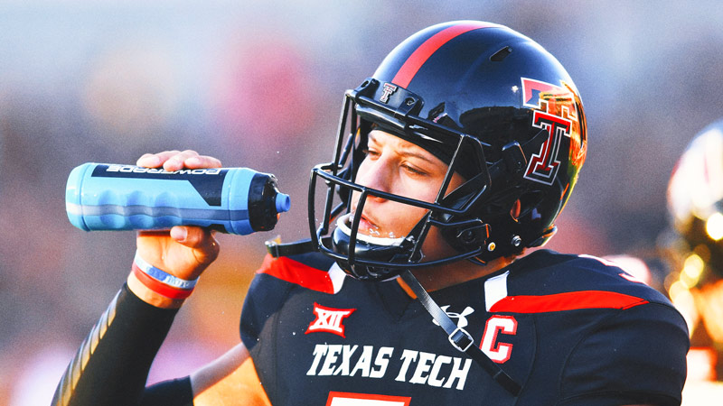 Which 10 Players Have The Most Single-Game Passing Yards in FBS History?