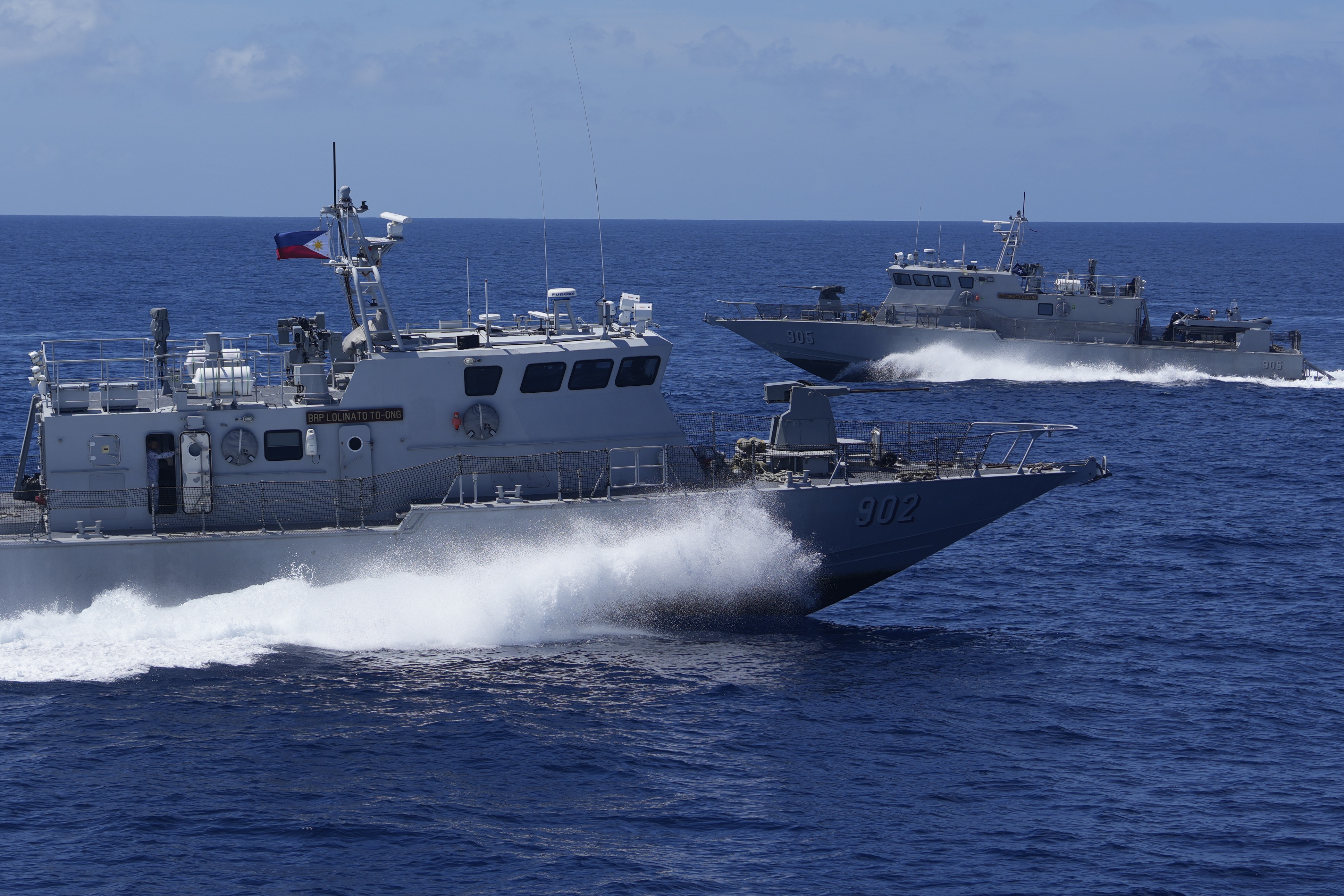 US will build repair facilities for the Philippine navy near the disputed South China Sea