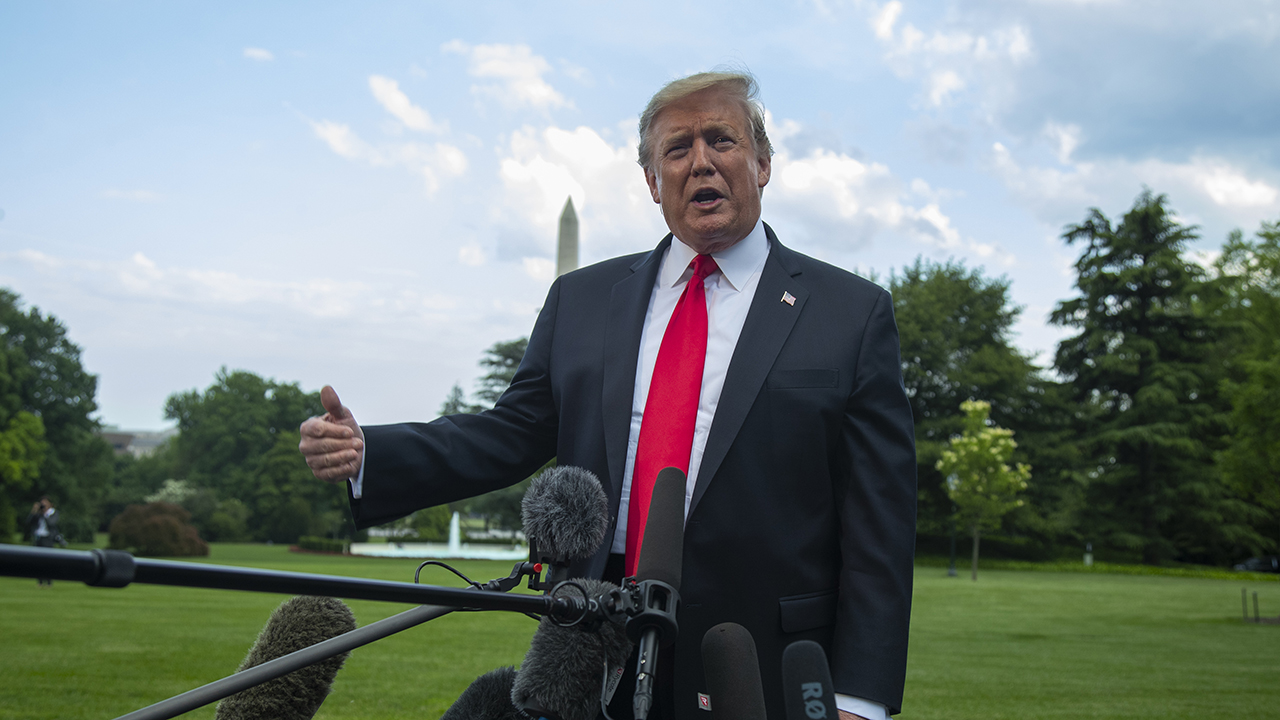 Trump prepares executive order to fine banks for dropping conservative customers over political views