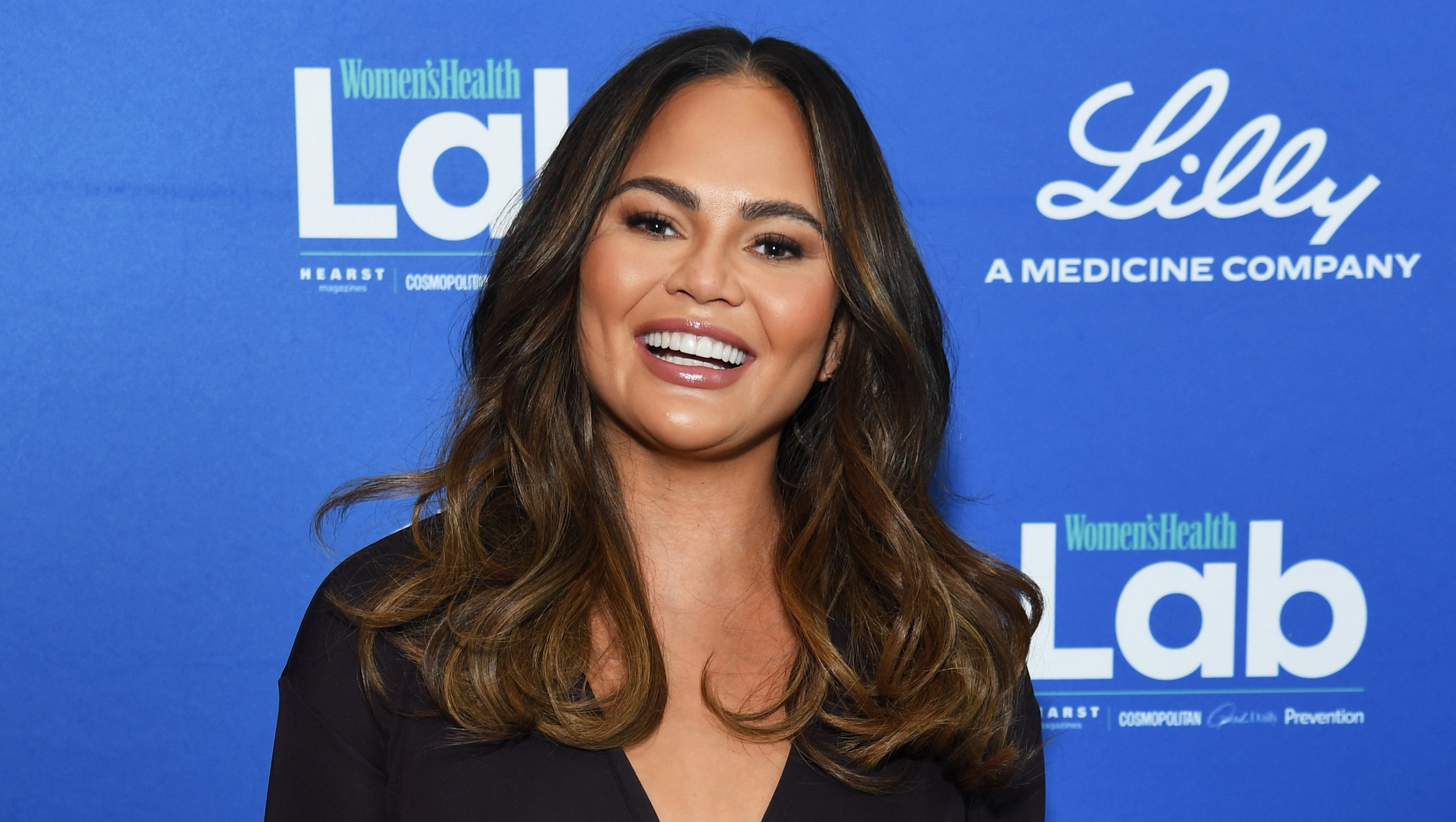 We're Copying Chrissy Teigen's Chic Outfit Formula for the Office
