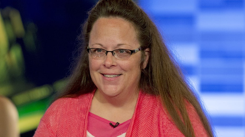 Supreme Court has 'good chance' of hearing Kim Davis' case urging same-sex marriage be overturned: lawyer