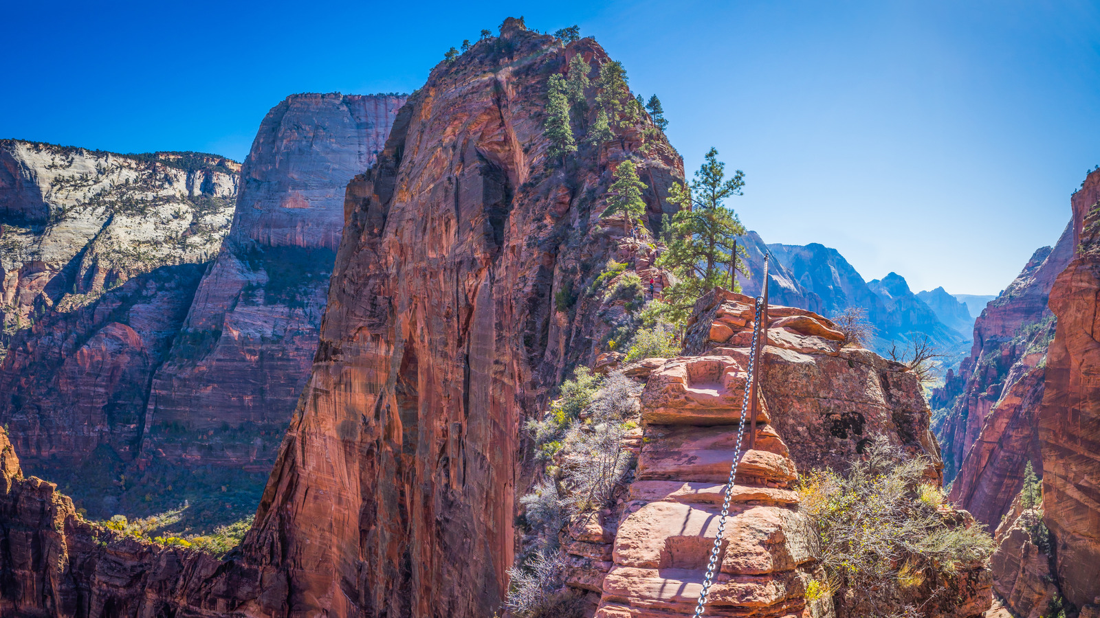 A Popular National Park Is Also One Of The Most Dangerous Tourist Attractions In America