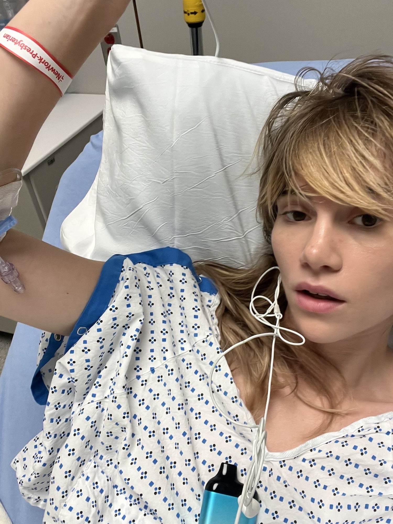 Suki Waterhouse Hospitalized for Hernia After Wearing Tight Pants