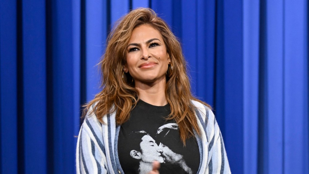 Eva Mendes Revived a Controversial Y2K Trend With $15 Opaque Leggings
