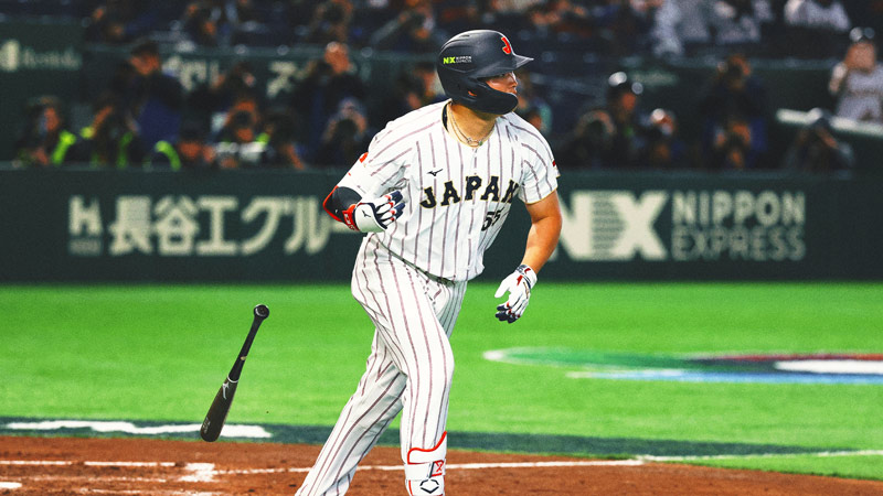 9-Run 8th Inning Helps Munetaka Murakami, Japan Handle Czech Republic in WBC