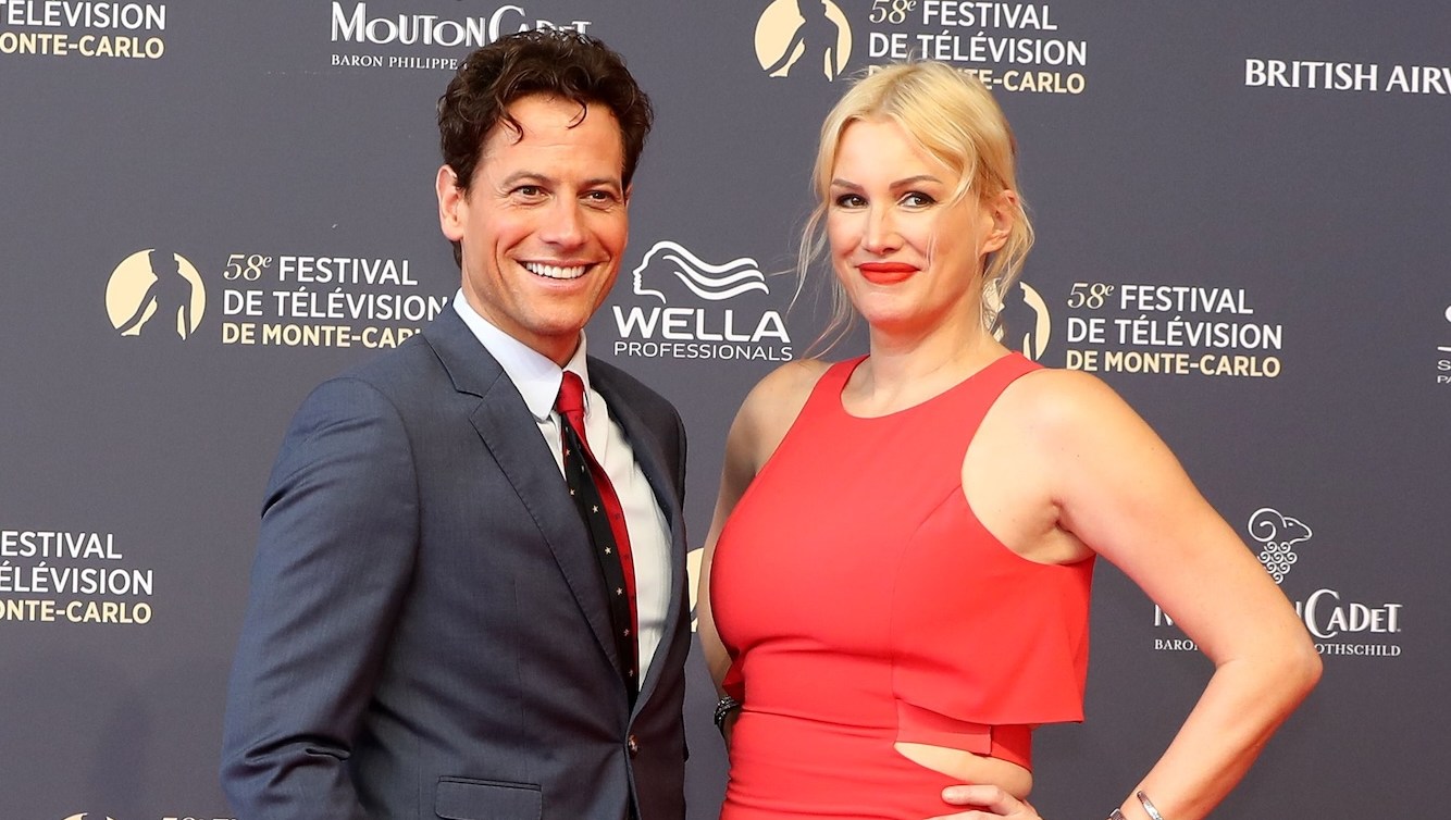 Alice Evans Urged Fans to Send Ioan Gruffudd Poop After Split: Report
