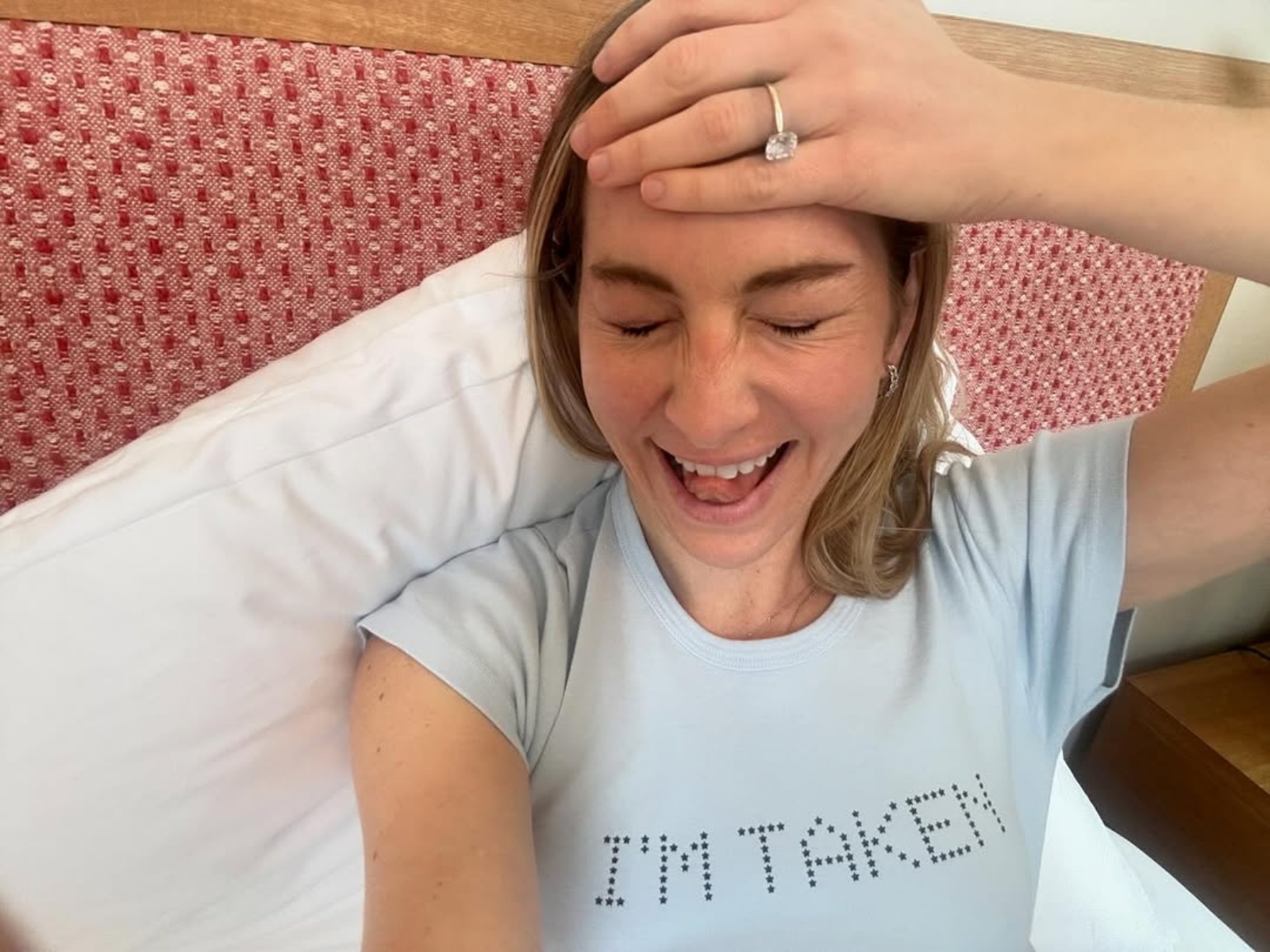 Taylor Swift Shines in Gold Dress at Este Haim's New Year’s Eve Wedding