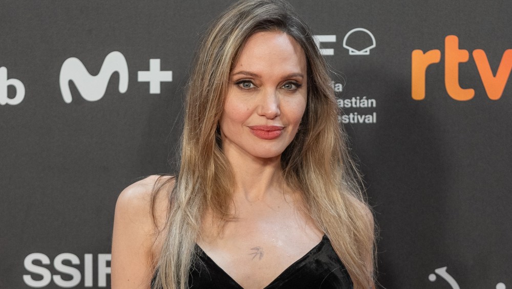 Angelina Jolie’s Woven Designer Bag Costs Over $5K — So We Found a Version for 99% Less