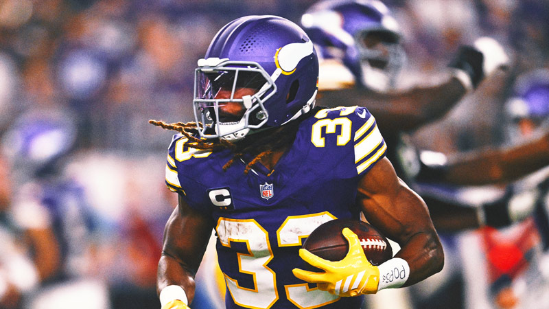 2025 NFL Week 8 Buzz: Vikings Expected to Get Star Playmaker Back