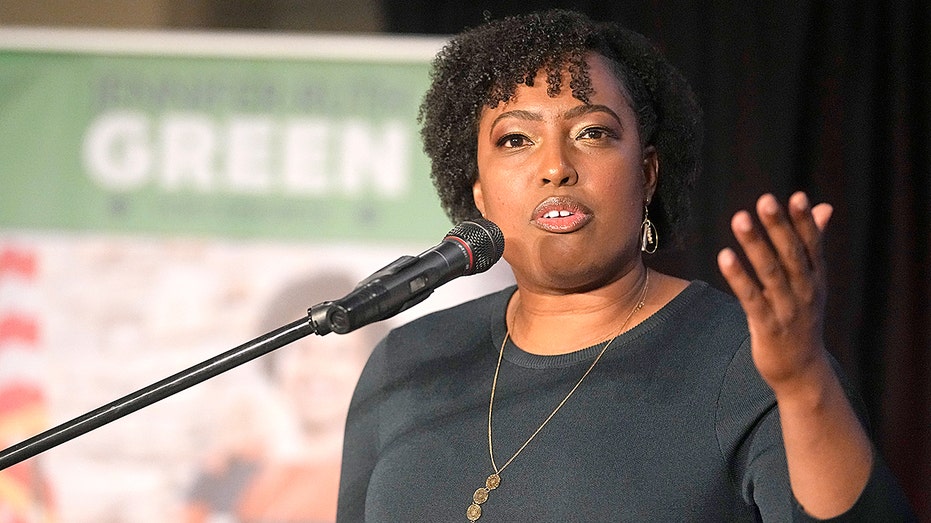 Dems fine firing troops over Biden’s vax order but furious over Trump ‘treason’ talk, GOP vet says