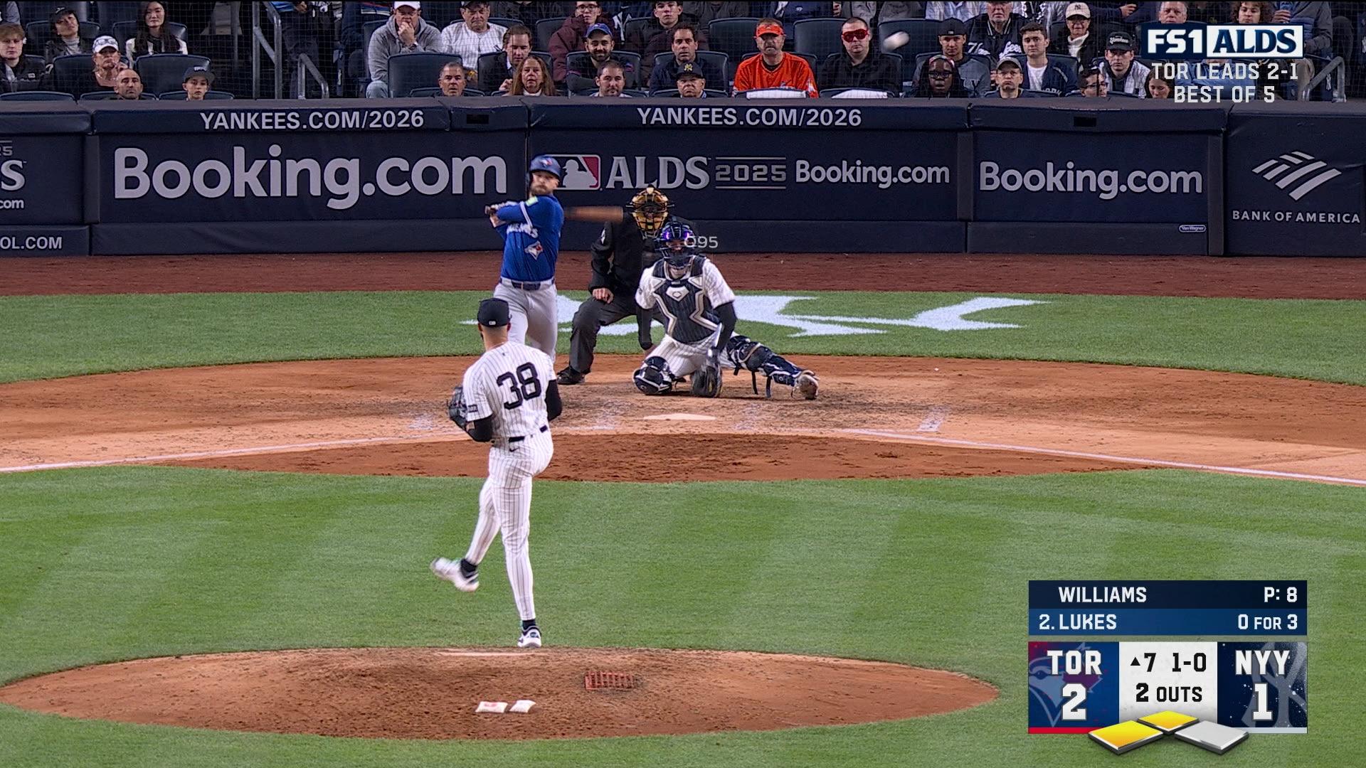 Nathan Lukes hits two-run single to extend Blue Jays' lead over Yankees