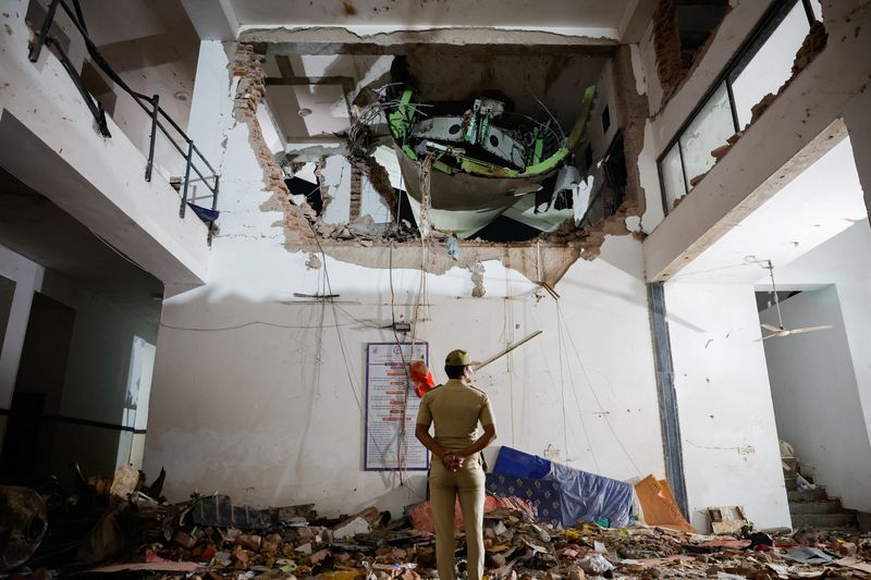 Amid Air India probe, US FAA, Boeing notify fuel switch locks are safe, document, sources say