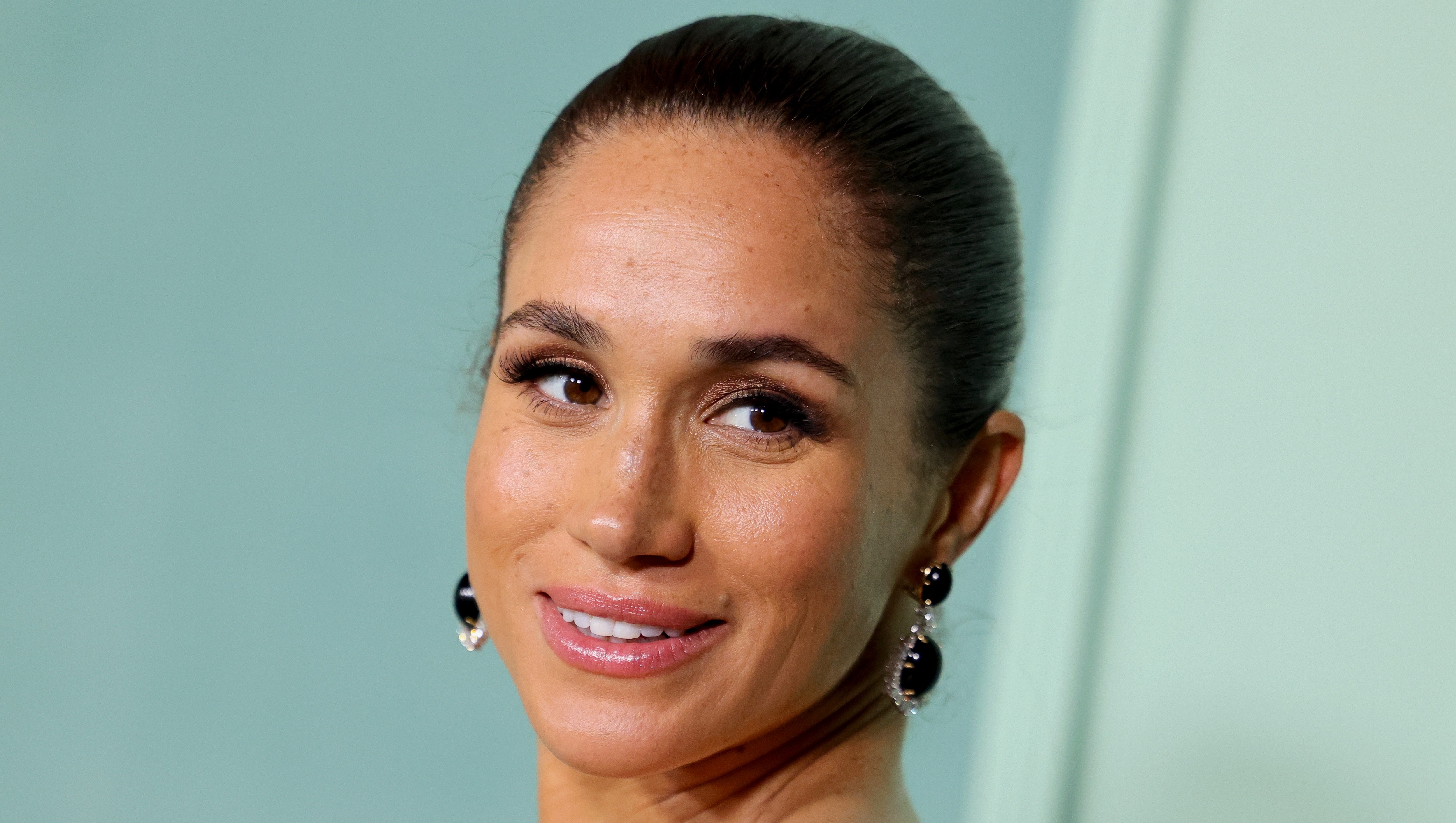 Meghan Markle’s Breezy Dress Is the Definition of Effortless Spring Style