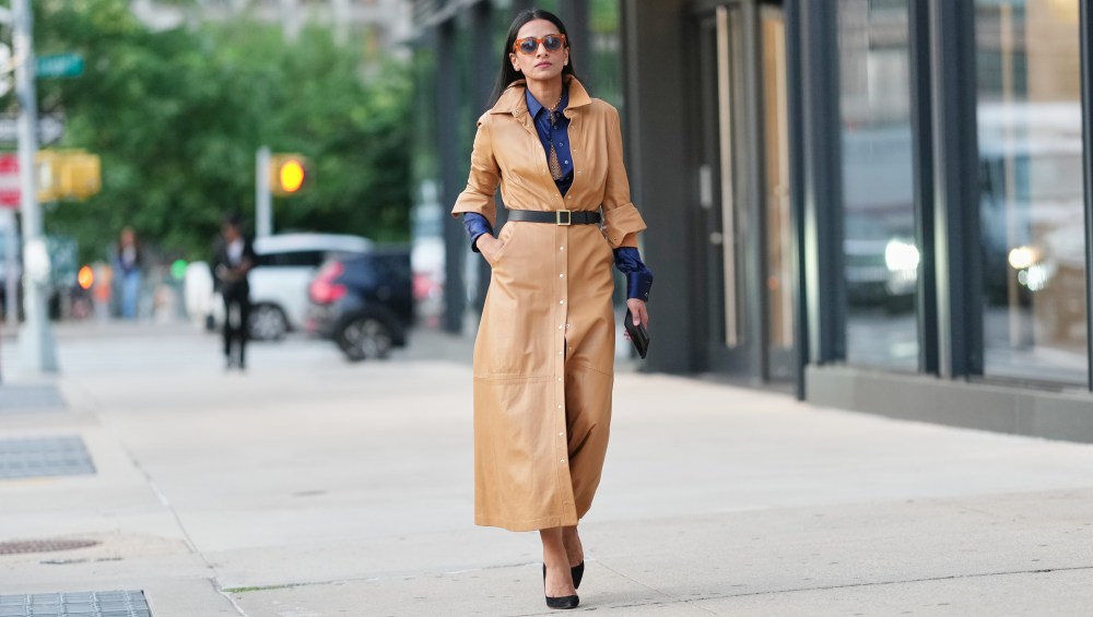 21 Rich Aunt-Approved Fall Dresses That Exude Elegance