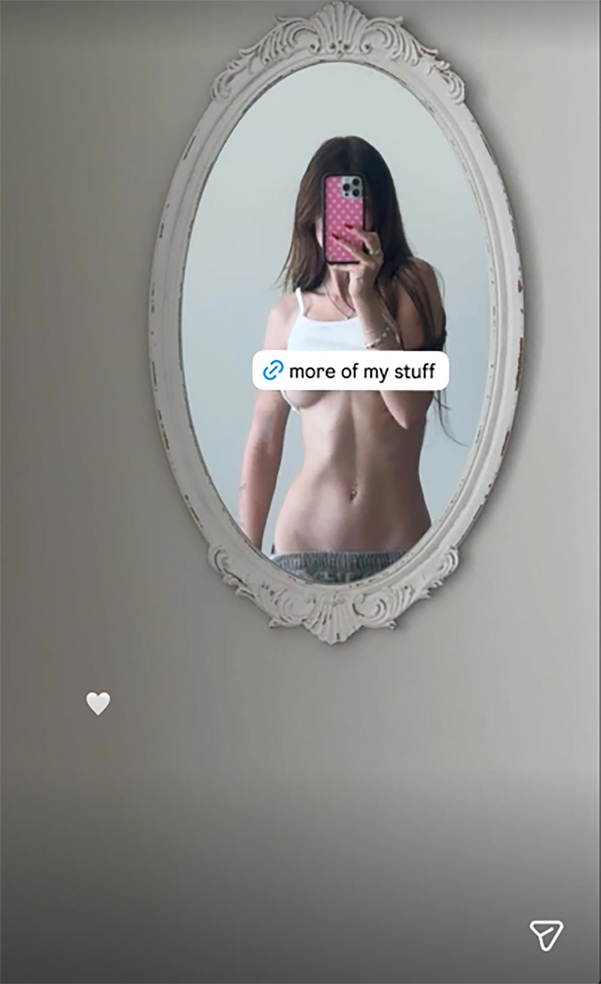 OnlyFans Model Sami Sheen Shows Off Her Underboob in Risque Selfie