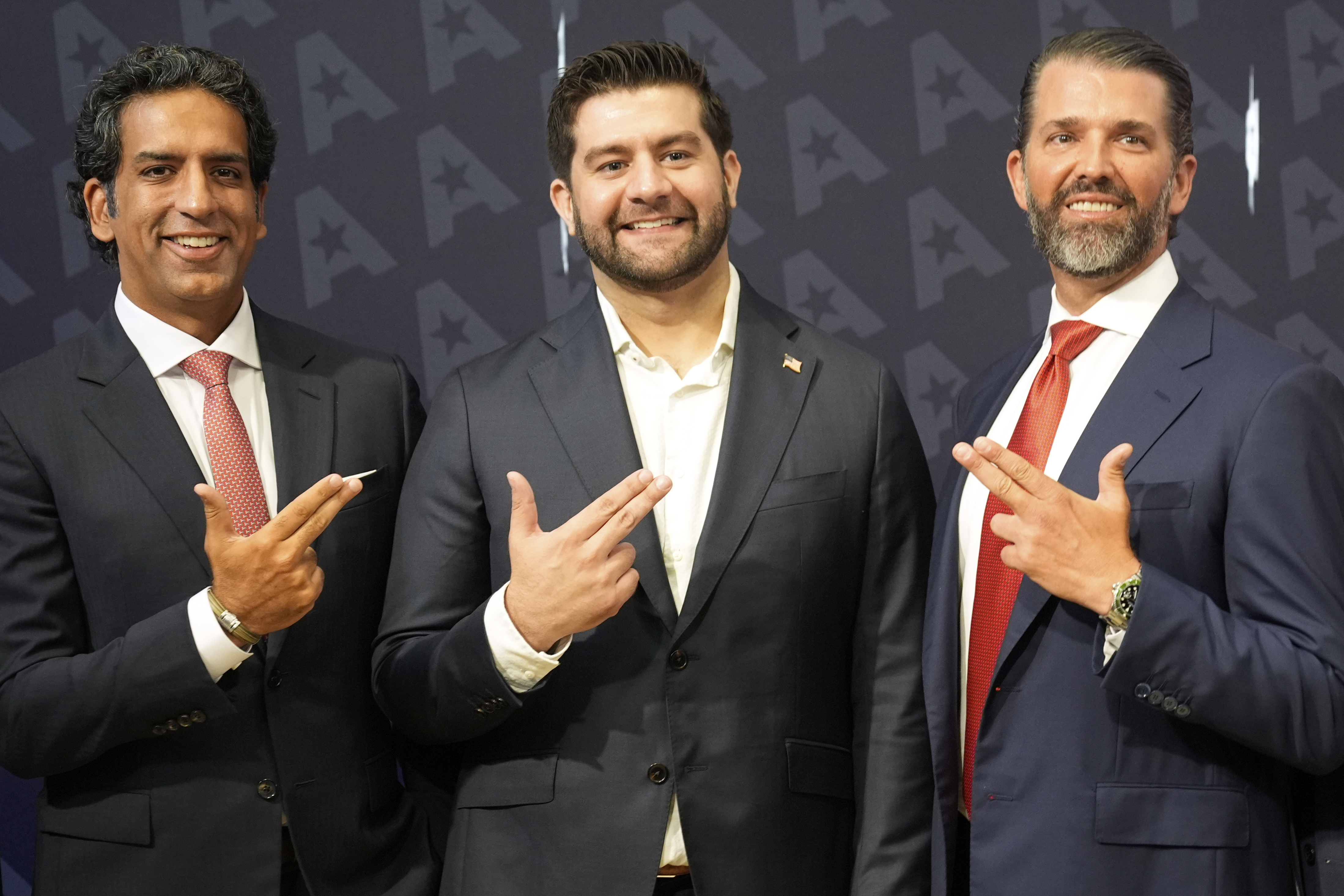 The online gunseller with Donald Trump Jr. on its board makes its market debut. Shares plunge