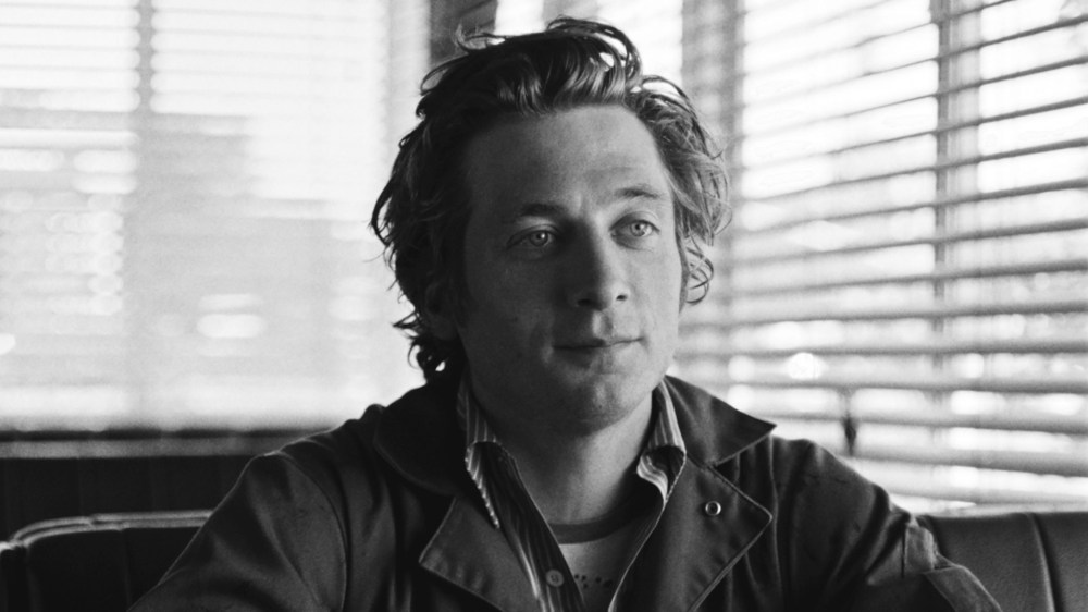 Hulu Just Added This Underrated Jeremy Allen White Drama That's Worth Watching