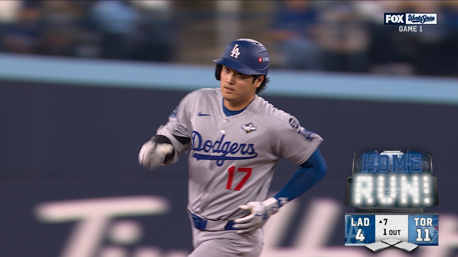 Dodgers' Shohei Ohtani smashes two-run home run vs. Blue Jays in World Series