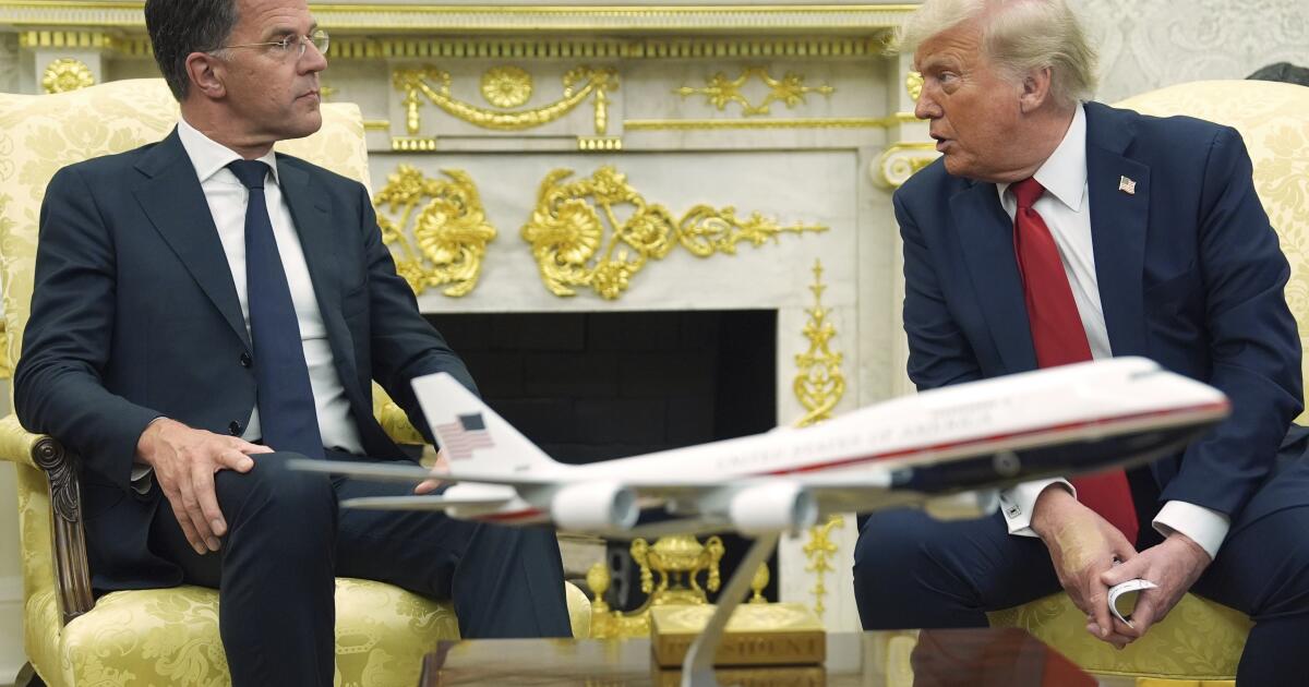 Letters to the Editor: Why is Trump waiting 50 days to follow through on Russia tariff threat?