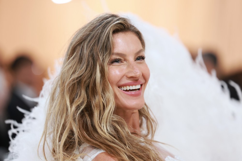 Gisele Bündchen's Makeup Artist Swears by This Glow-Boosting SPF