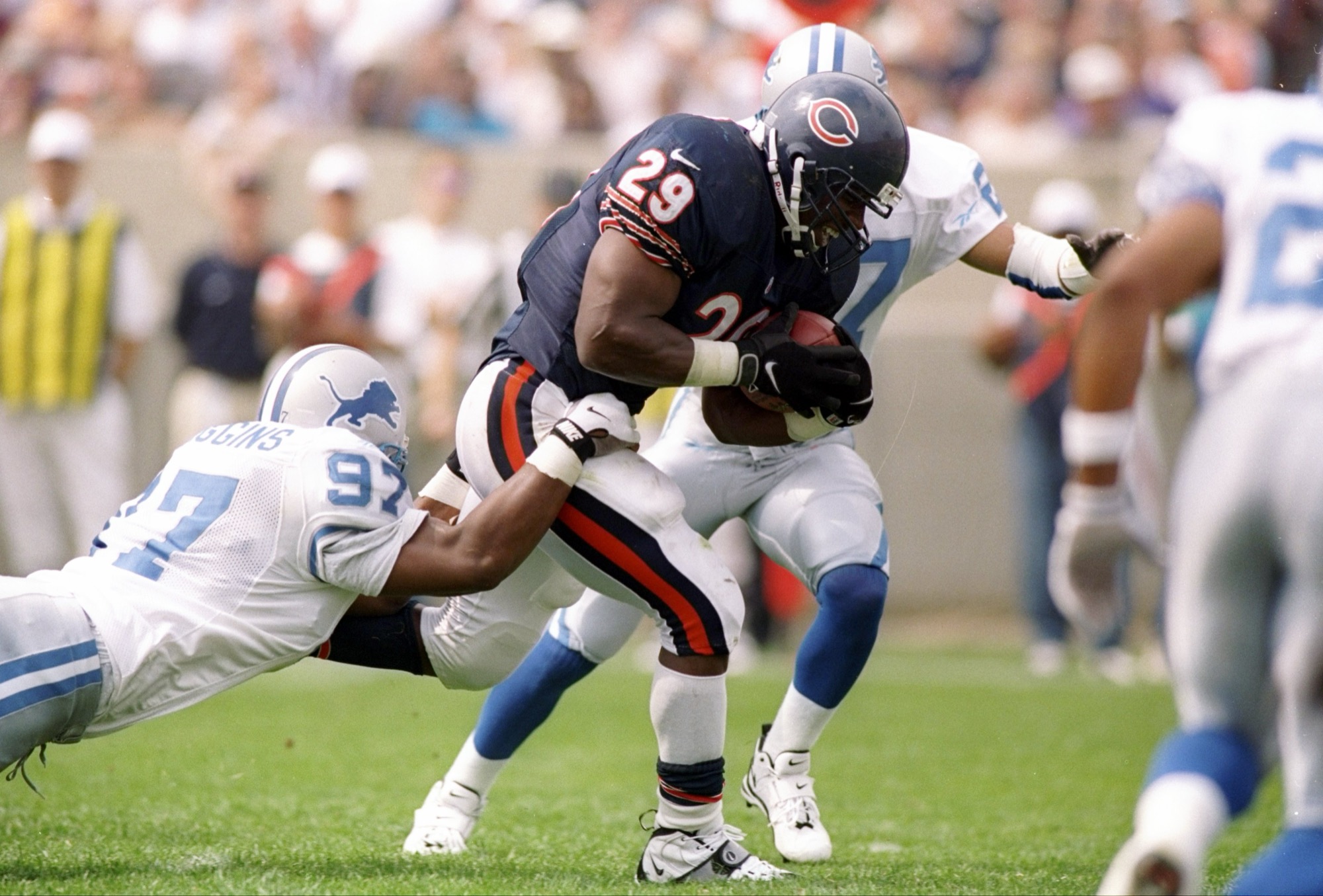 Former Lions Star Tracy Scroggins Dead at 56, Family Cites CTE as Cause