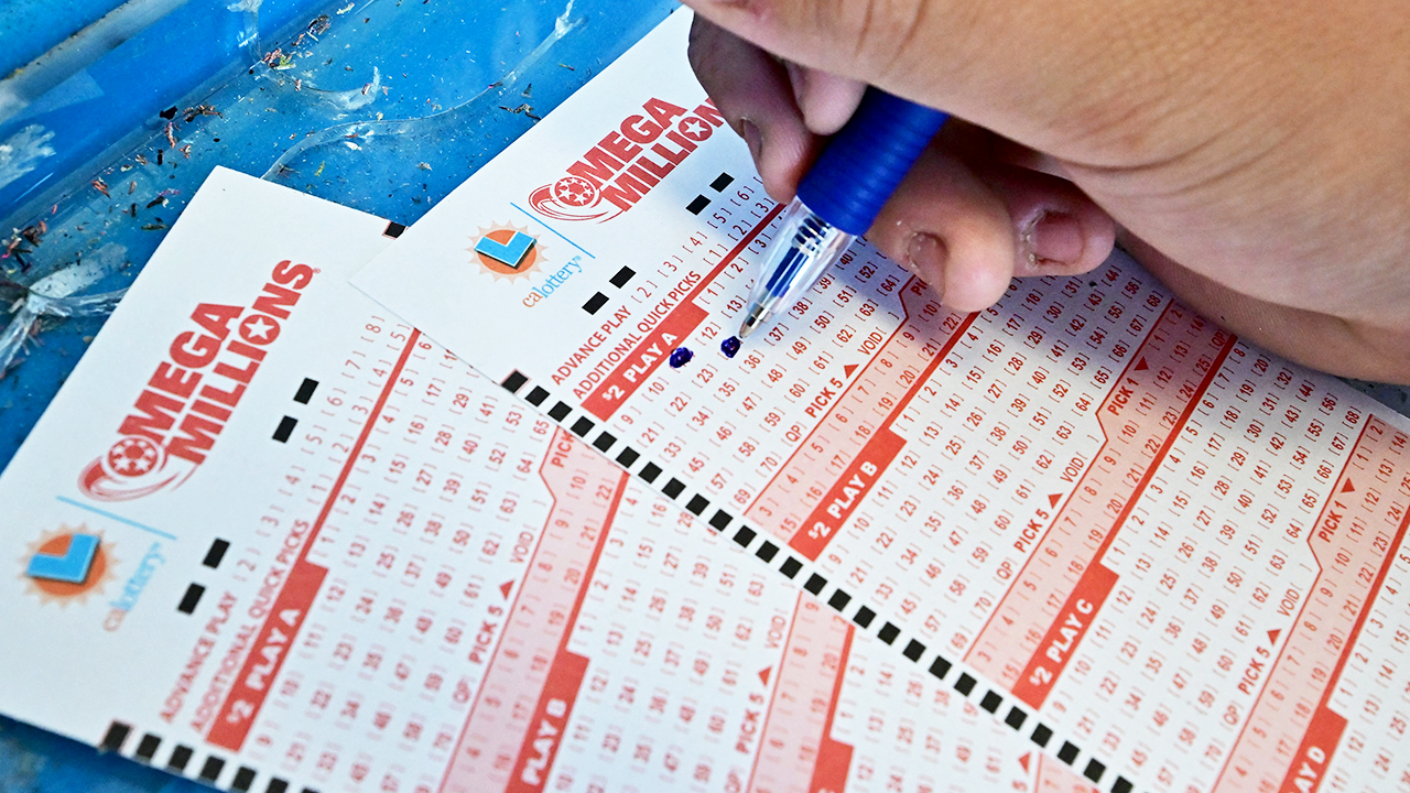 Single ticket sold in Georgia captures $980M Mega Millions jackpot