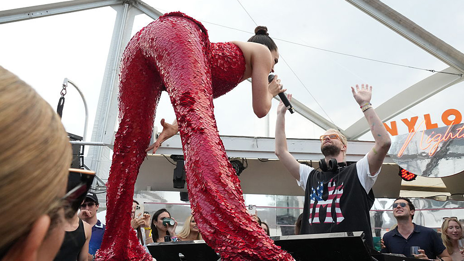 Random Child Emerges From Crowd At The Surf Lodge In Montauk To Dance With Sofi Tukker On 4th Of July