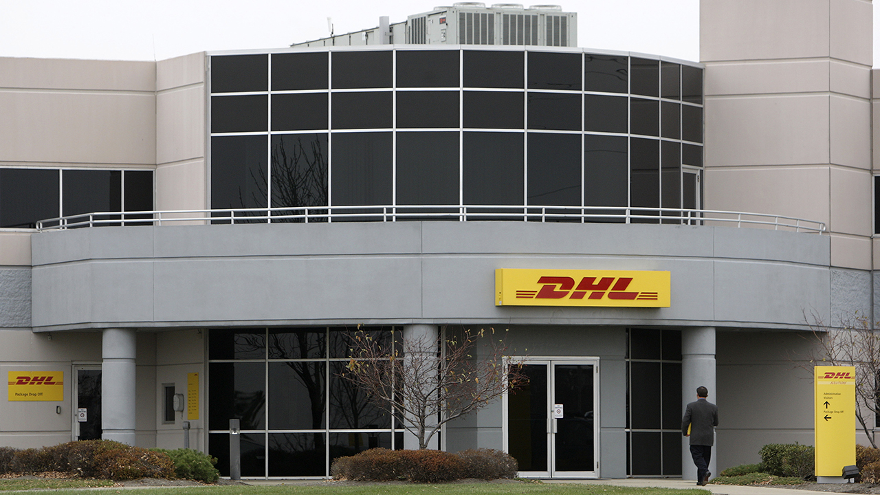 European, Asian postal services halt shipments to US after end of de minimis tariff exemption