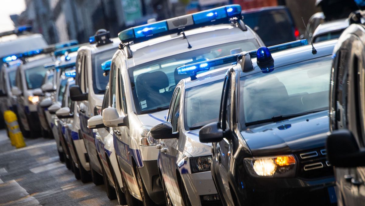 11-Year-Old Girl Escapes Alleged Kidnapper by Kicking Him in Groin