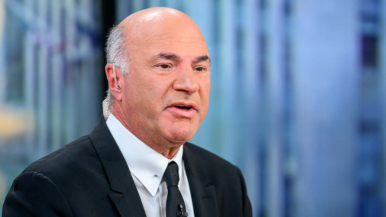 Kevin O'Leary opens up about slam dunk purchase of Michael Jordan-Kobe Bryant logoman card