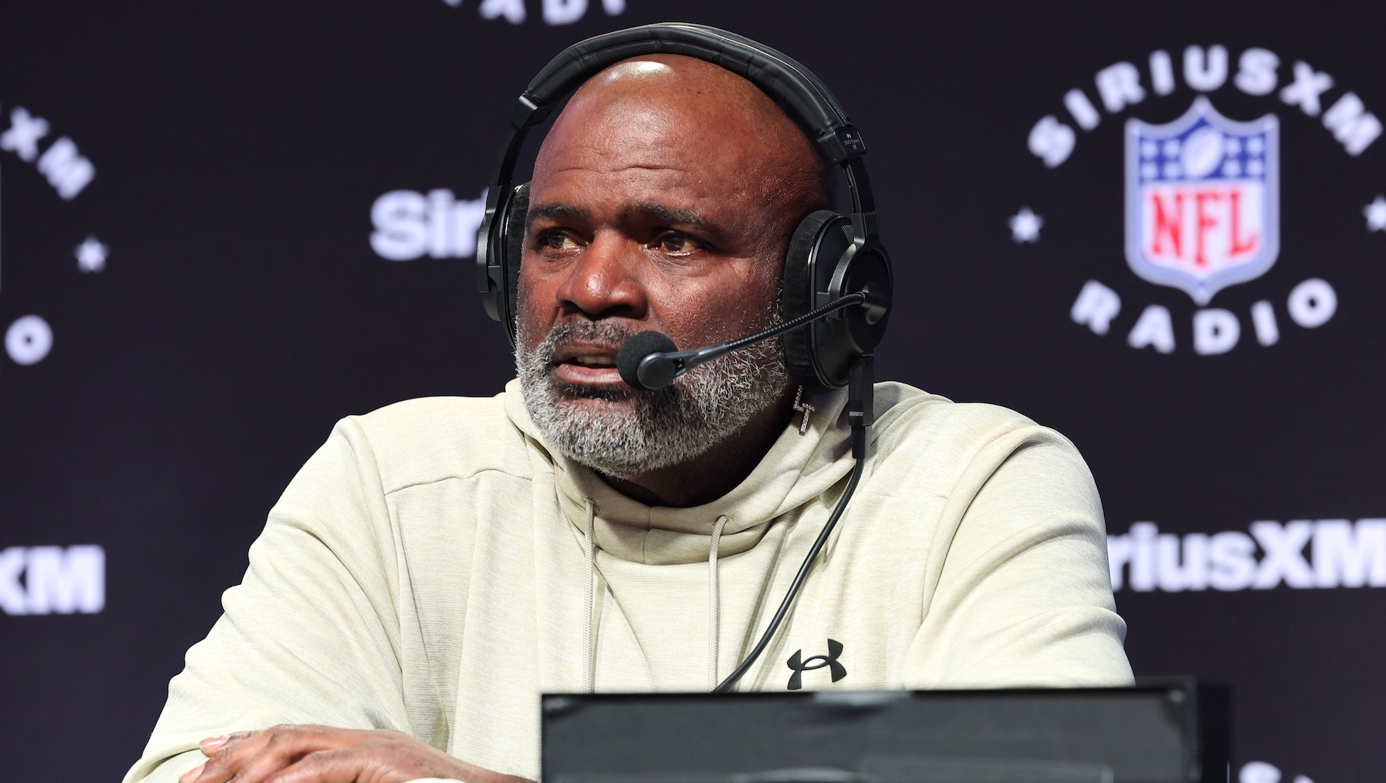 Giants Legend Lawrence Taylor Issues Update About His Sudden Hospitalization