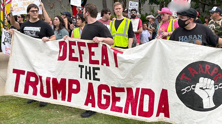 Protesters clash with conservatives at Turning Point's Student Action Summit in Tampa Bay