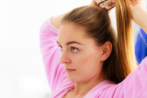 7 Common Mistakes That Damage Your Hair