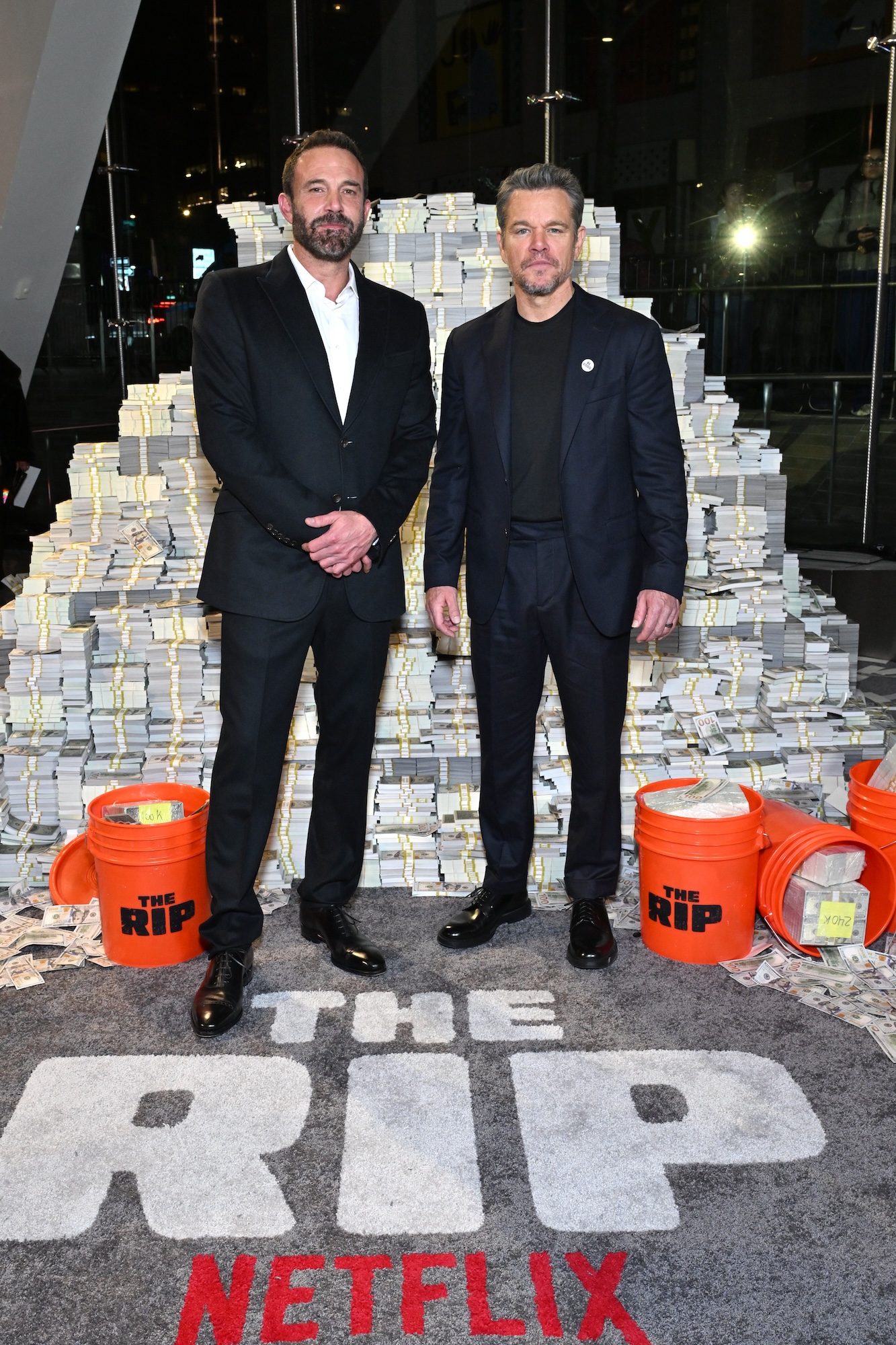 Matt Damon's Daughter Gia Roasts Him for Standing Awkwardly on Red Carpet