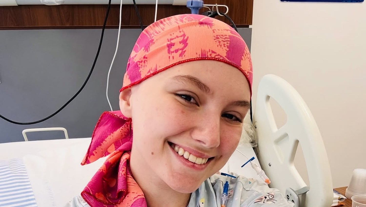 Influencer Isabel Veloso Dies at Age 19 After Battling Hodgkin's Lymphoma