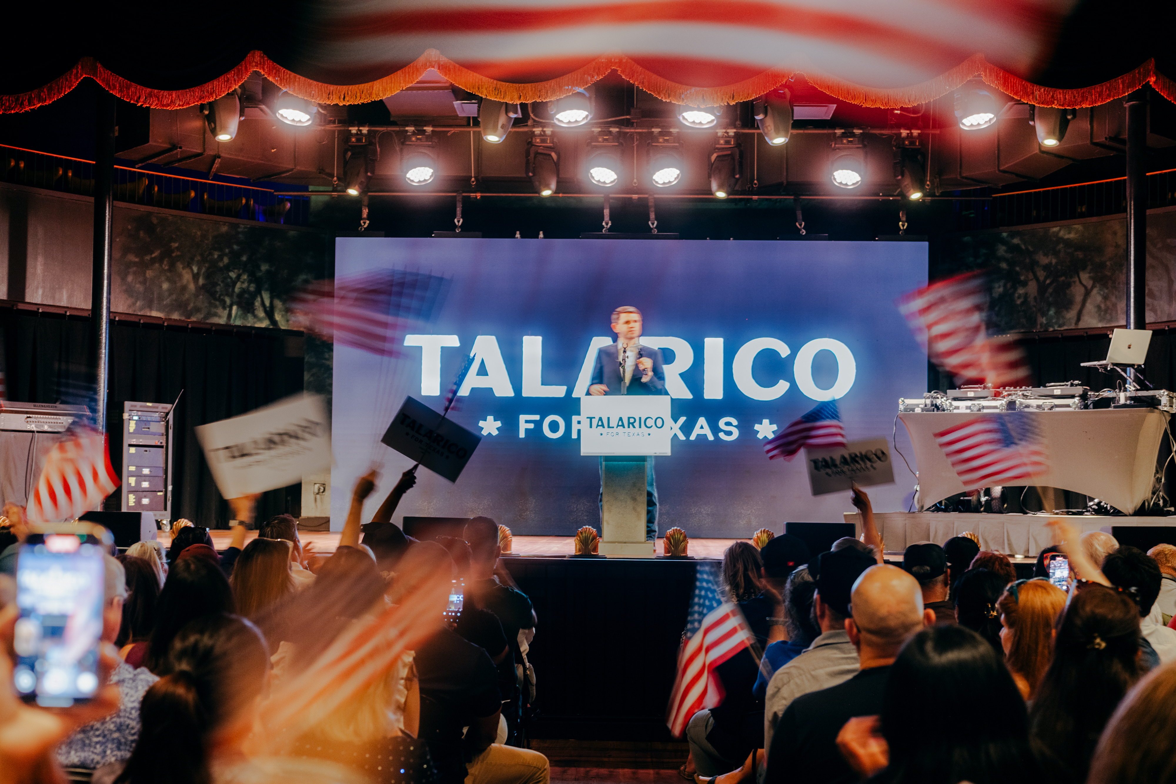 A high-stakes Texas primary exposed the Democratic Party’s fault lines