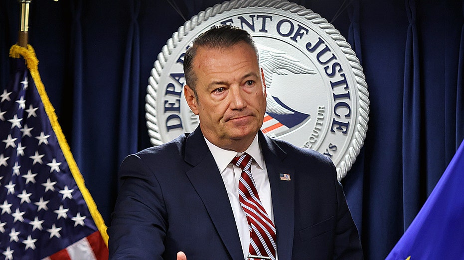 Judge threatens contempt for ICE leader, orders him to appear in court