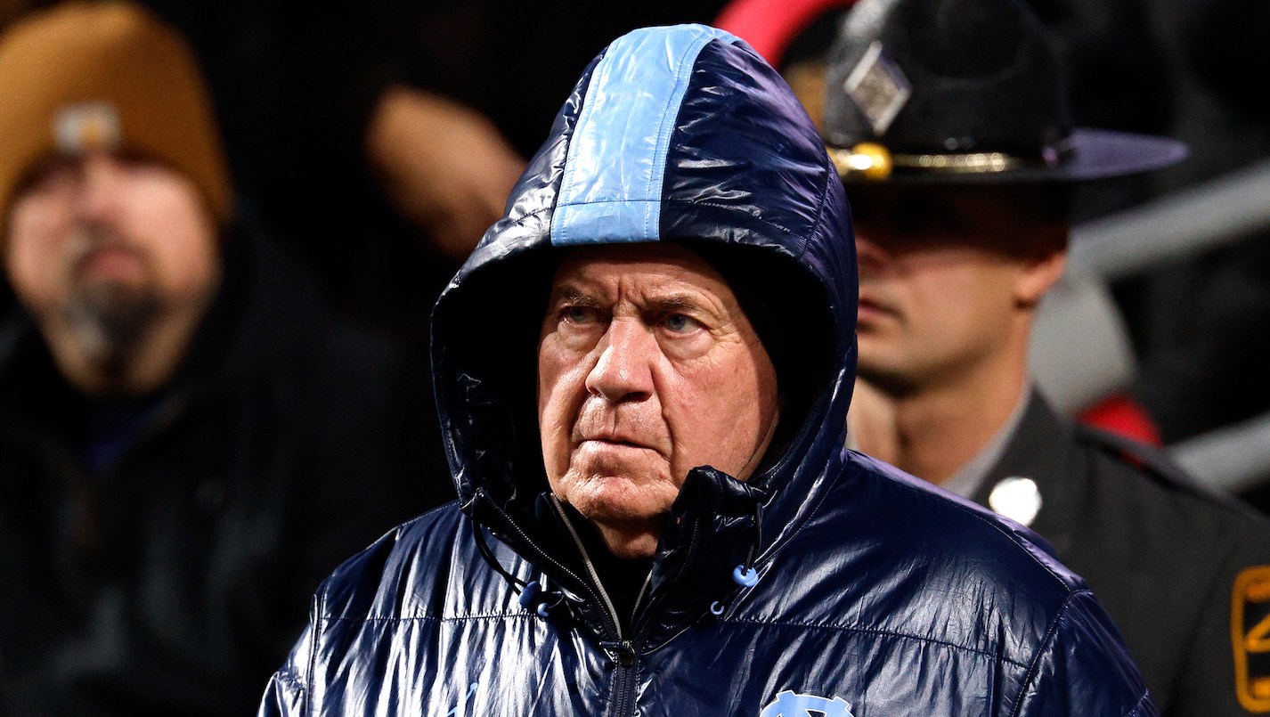 Bill Belichick Thinks 'Politics Kept Him Out' of NFL Hall of Fame: Report