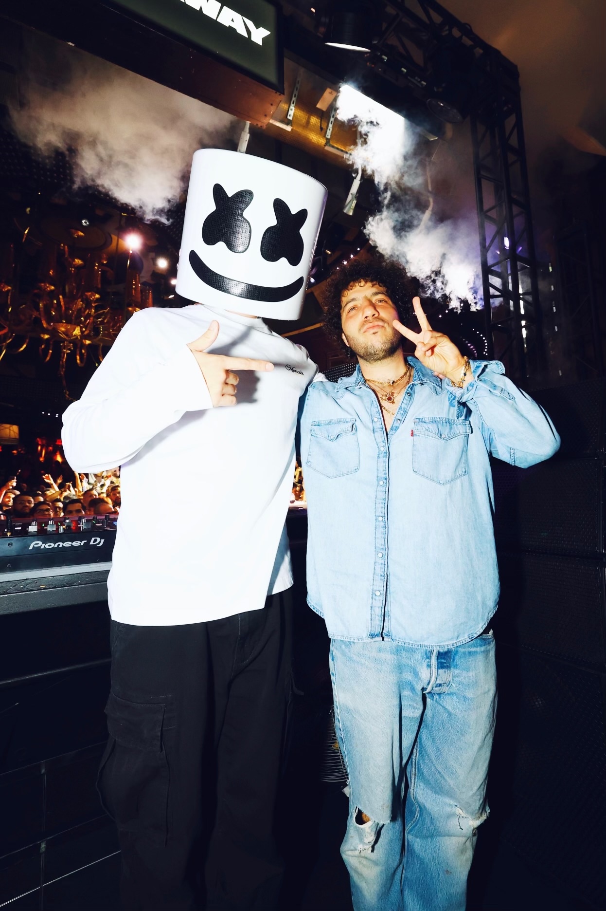 Selena Gomez Seemingly Celebrates Bachelorette Party in Cabo 