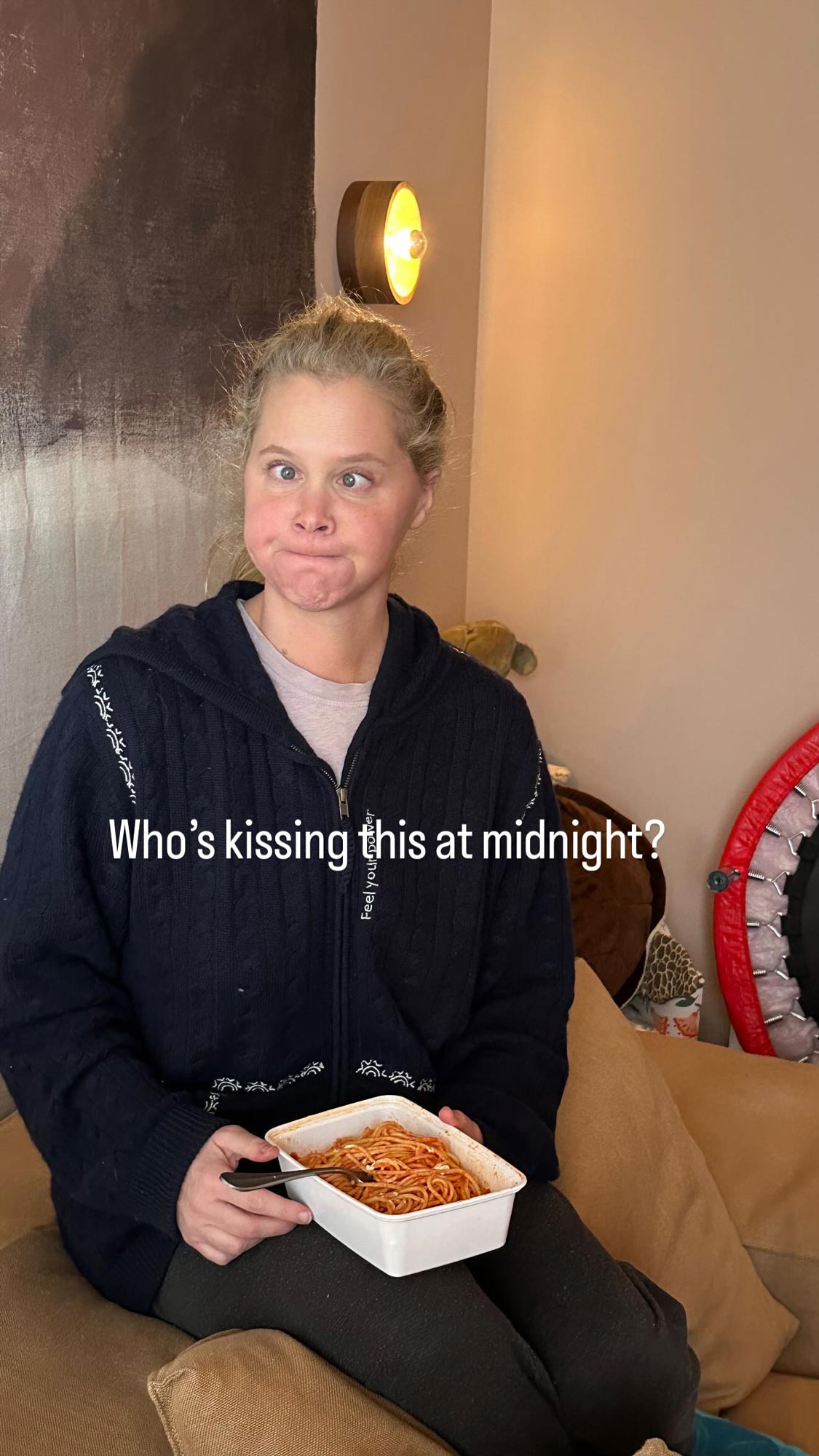 Amy Schumer Jokes About Not Having New Year's Eve Kiss After Separation