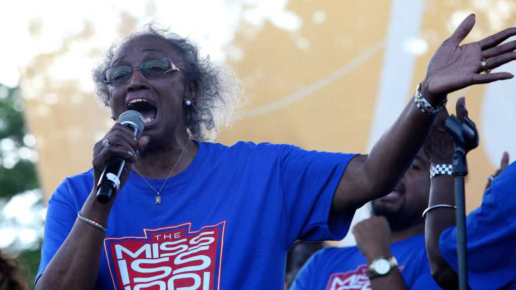 Gospel pioneer Mama Mosie Burks dies at 92