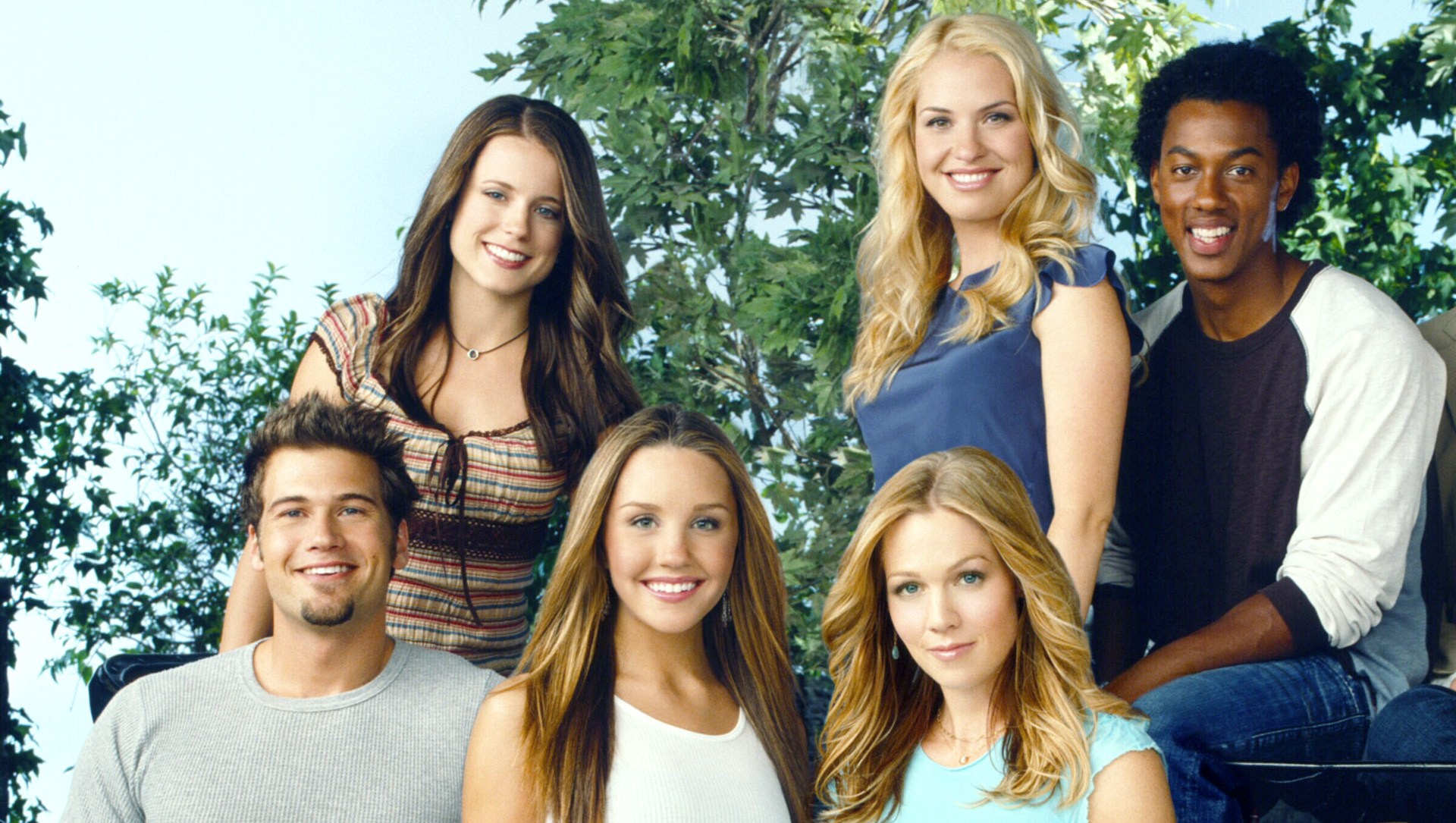 Why Did They Swap the 'What I Like About You' Theme Song? Change Explained