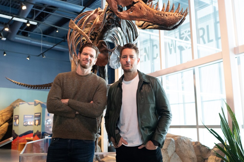 Justin Hartley Helps Paradise's Jon Beavers Find Missing Son on 'Tracker'