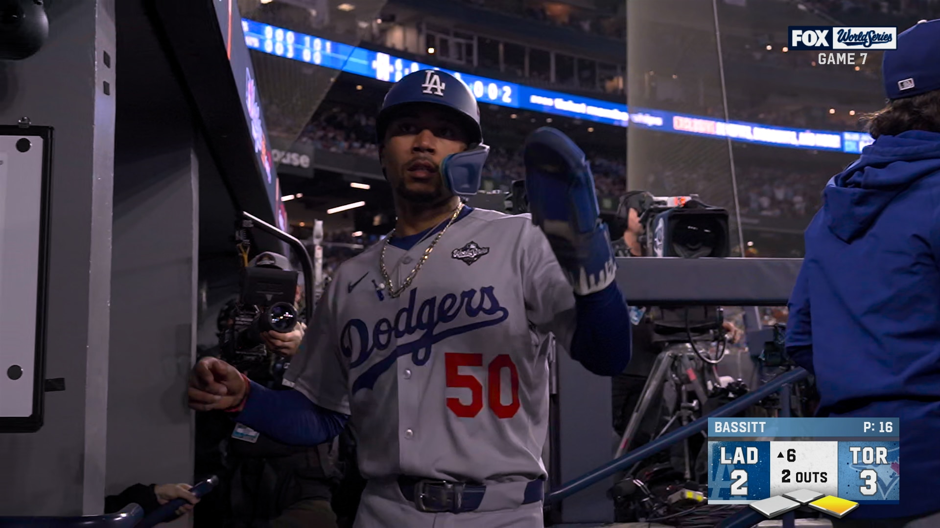 Tommy Edman drives in run with sac fly, trimming Dodgers' deficit to one run vs. Blue Jays