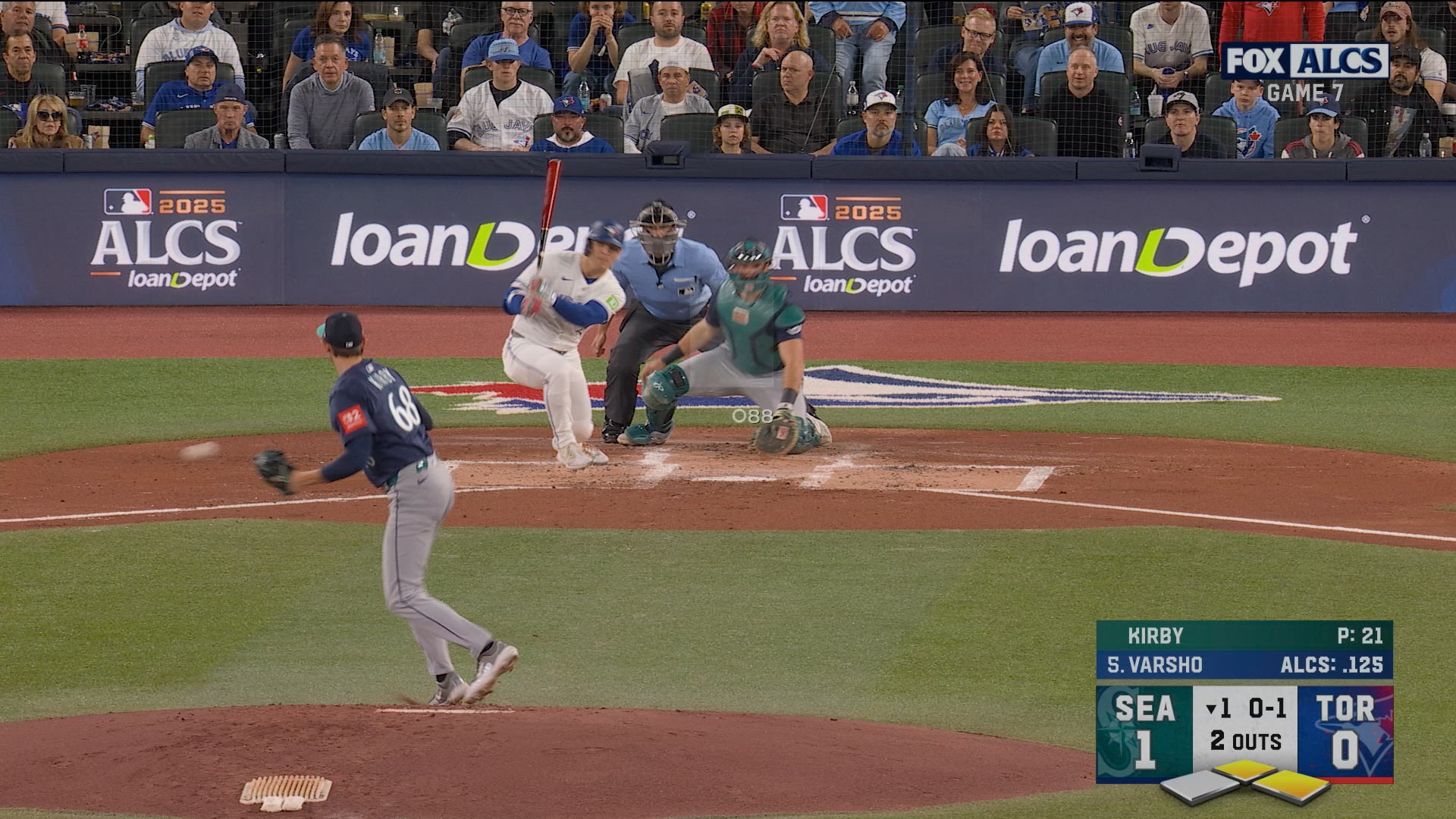 Blue Jays' Daulton Varsho hits single to tie game vs. Mariners