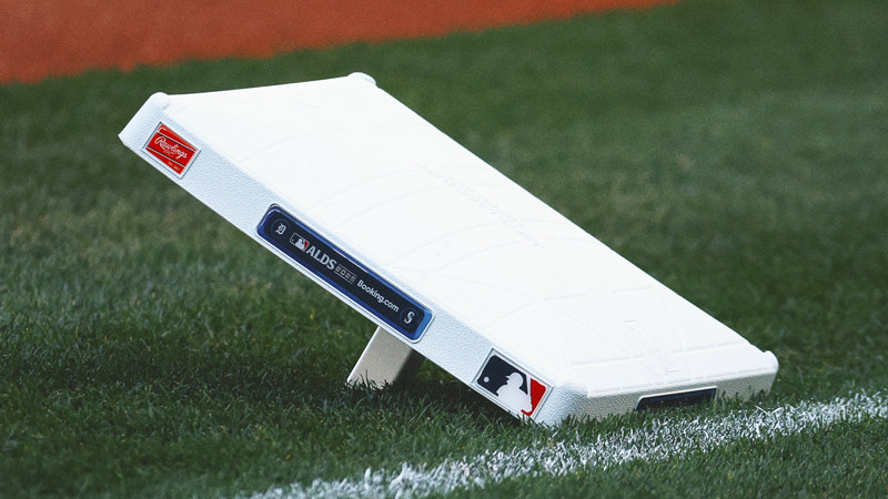 Tigers vs. Mariners Live Updates, Score: Seattle Strikes First